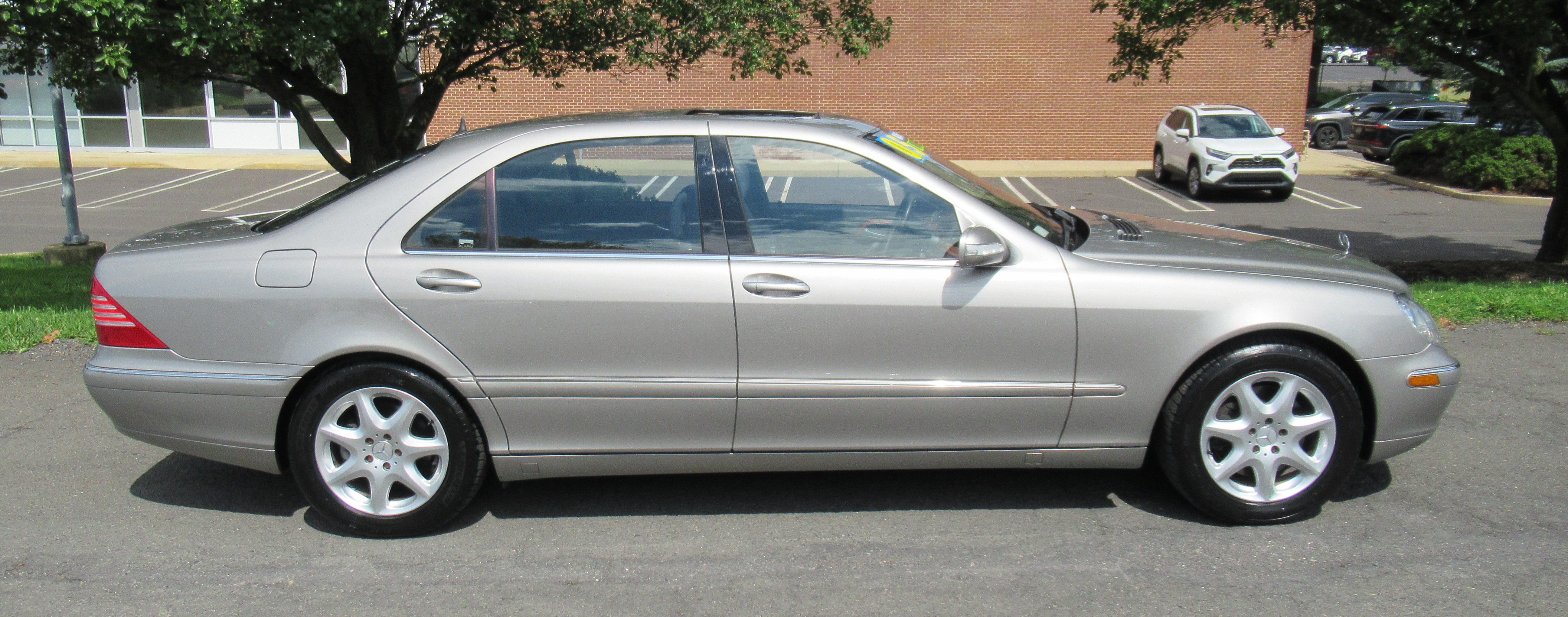 Used 2005 Mercedes-Benz S 430 4MATIC image 5
