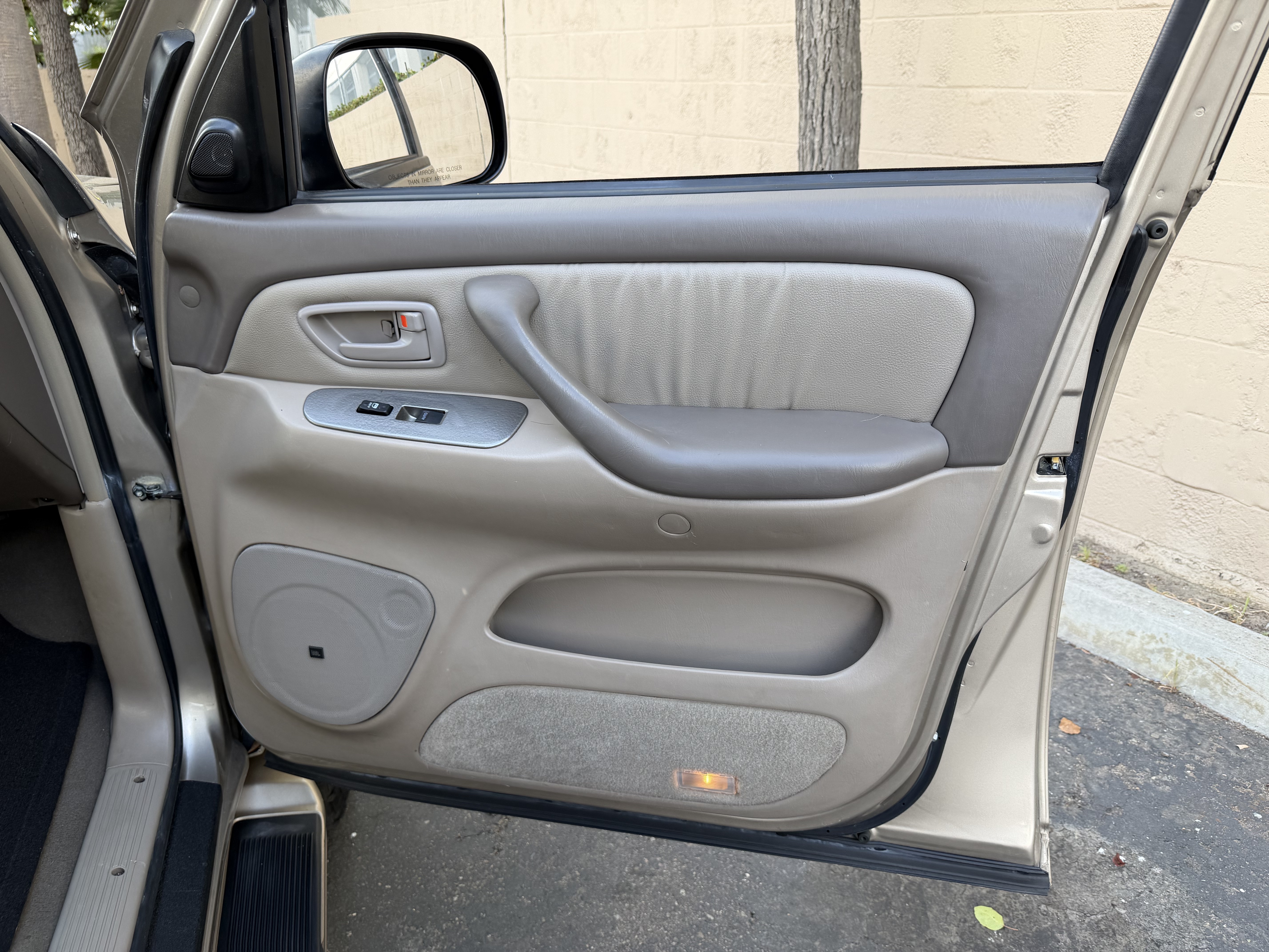 Used 2007 Toyota Sequoia Limited AWD/4WD image 25