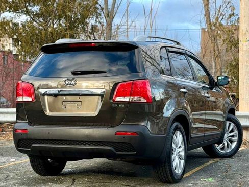 Used 2011 Kia Sorento EX image 5