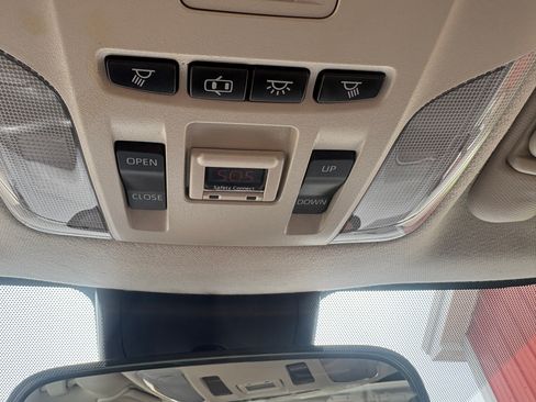 Used 2020 Toyota Corolla LE image 25