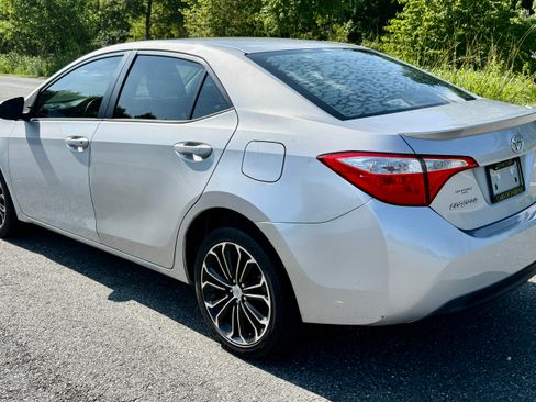 Used 2015 Toyota Corolla S Plus Sedan 4D FWD image 13
