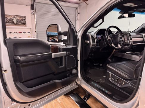 Used 2017 Ford F250 Platinum image 12
