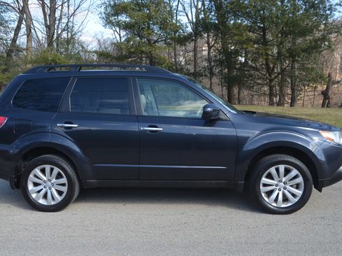 Used 2013 Subaru Forester 2.5X Premium image 6