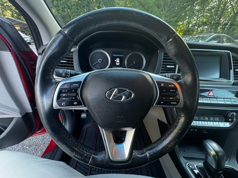 Used 2019 Hyundai Sonata UNAVAIL FWD image 11