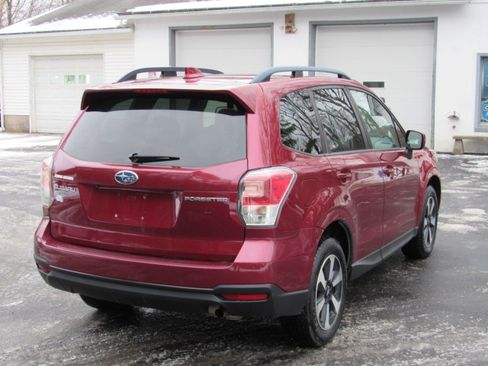 Used 2018 Subaru Forester 2.5i Premium image 10
