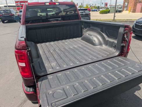 Used 2025 RAM 1500 4x4 Crew Cab Big Horn image 6