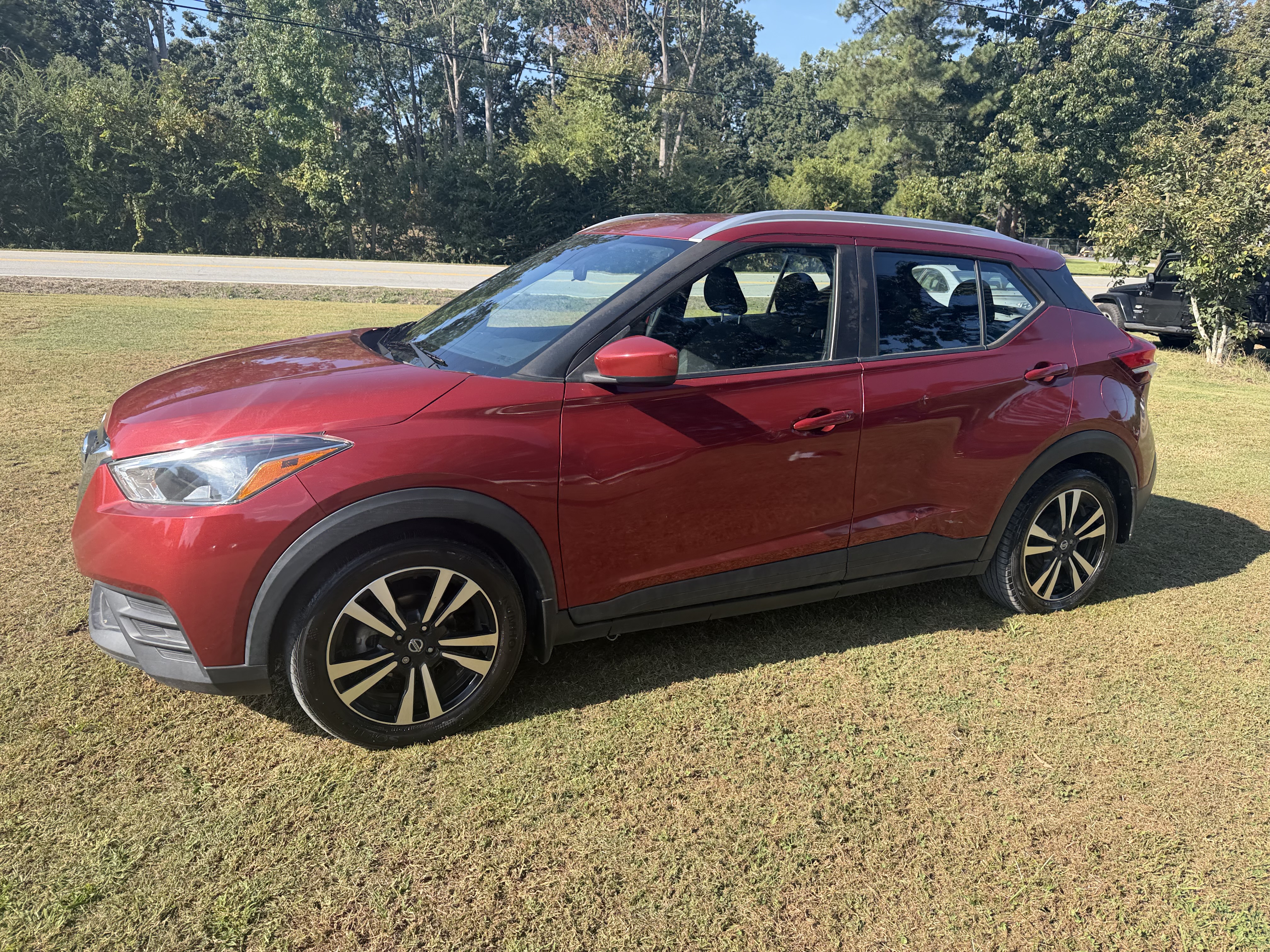Used 2020 Nissan Kicks SV FWD image 4