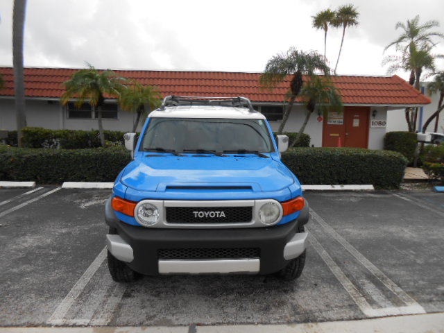 Used 2007 Toyota FJ Cruiser 2WD image 7
