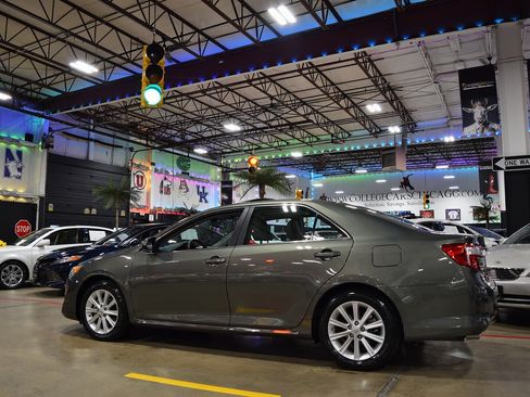 Used 2012 Toyota Camry XLE image 4