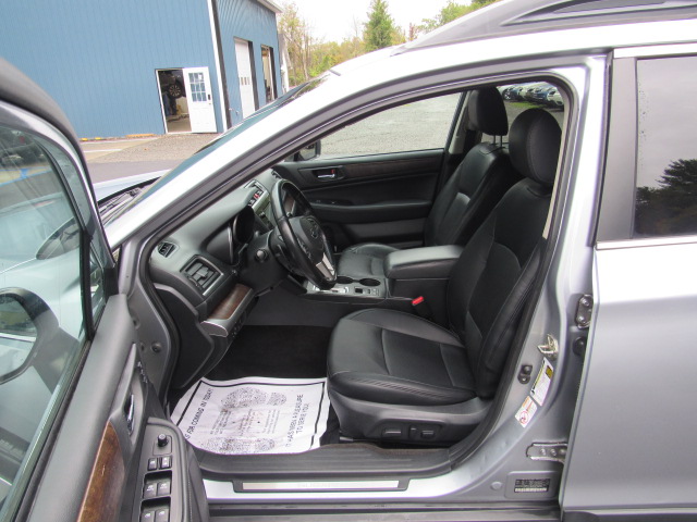 Used 2015 Subaru Outback 2.5i Limited AWD/4WD image 15