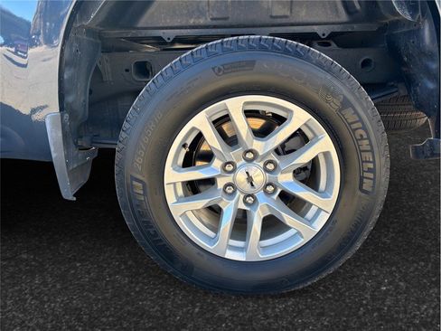 Used 2022 Chevrolet Silverado 1500 RST image 13