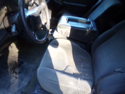 Used 2001 Chevrolet Silverado 1500 LS image 9