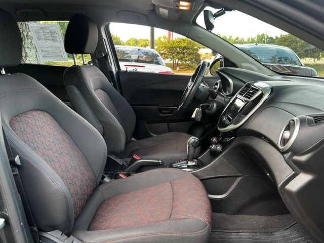 Used 2019 Chevrolet Sonic LT Hatchback FWD image 22