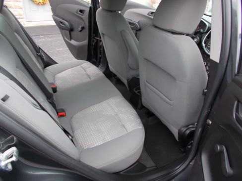 Used 2017 Chevrolet Sonic LS image 21