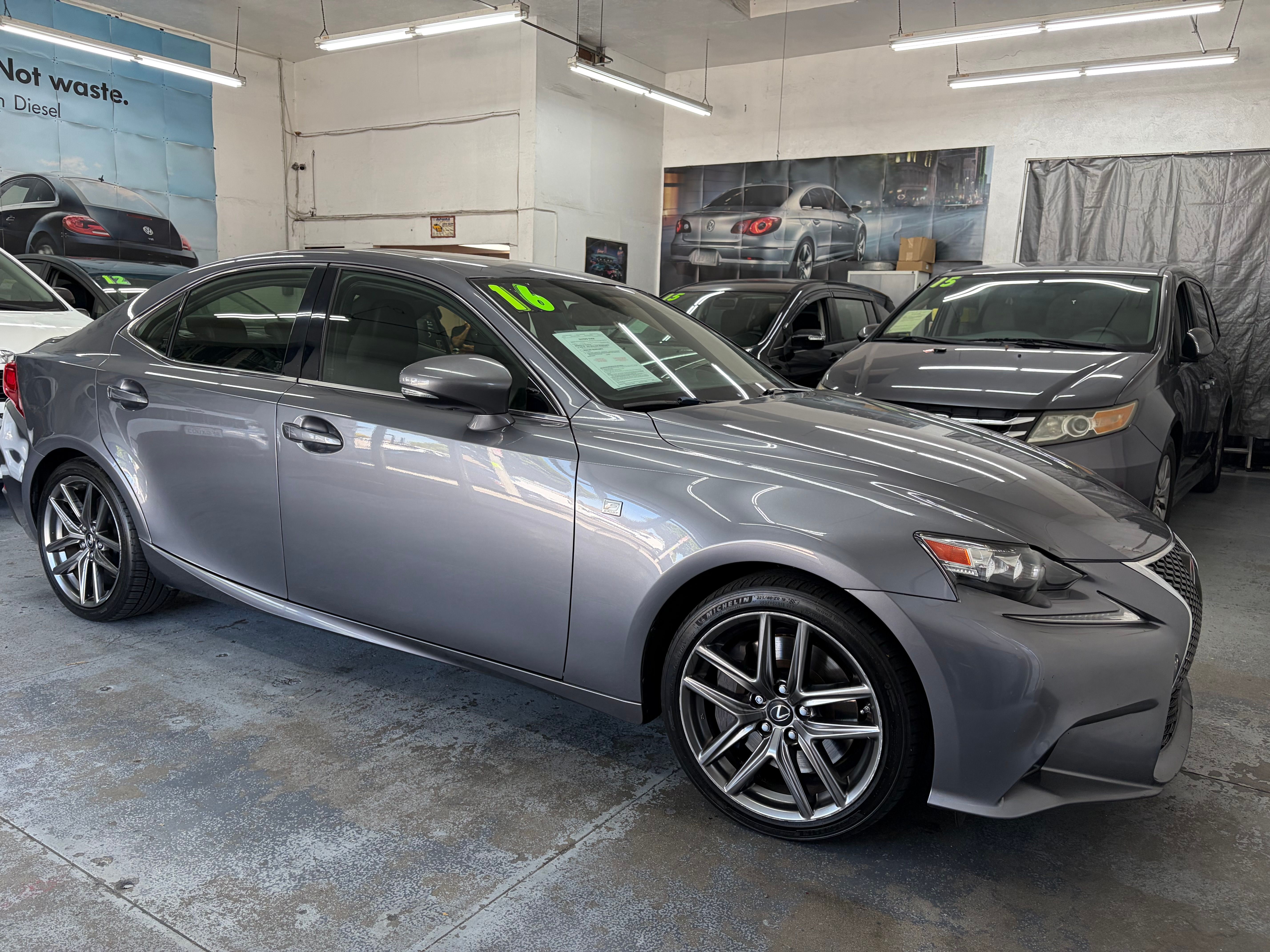 Used 2016 Lexus IS 200t F Sport RWD image 9