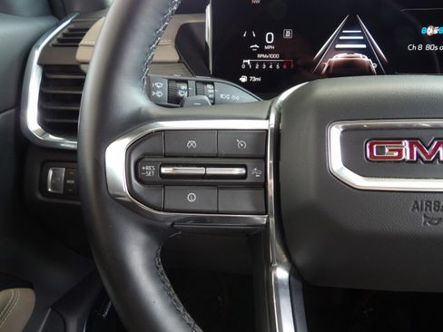 Used 2026 GMC Acadia FWD Elevation image 24