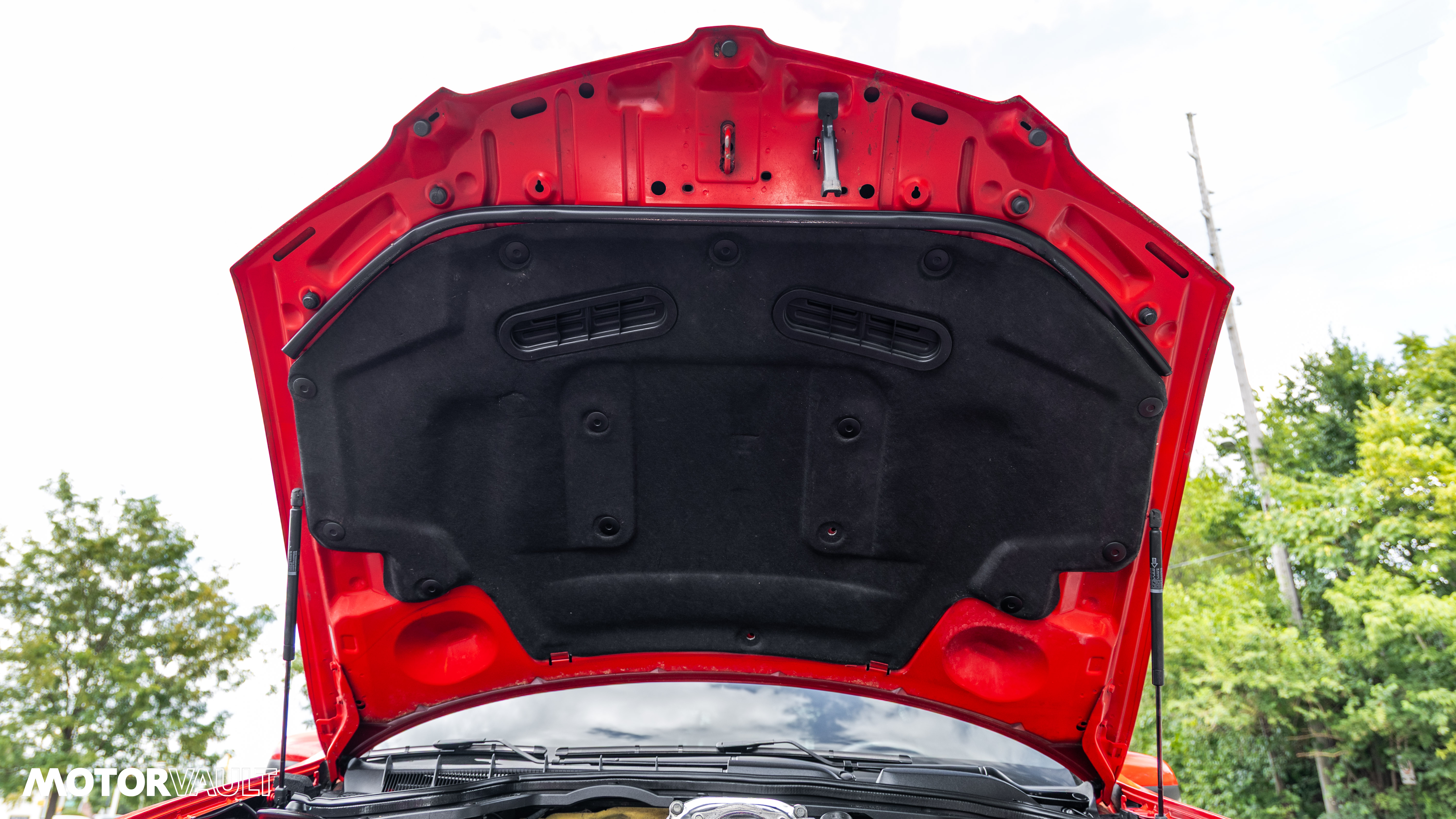 Used 2009 Pontiac G8 GXP RWD image 13