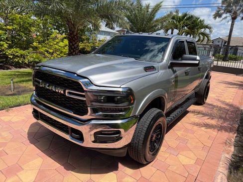 Used 2021 RAM 3500 4x4 Crew Cab Tradesman image 1