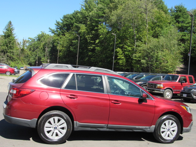 Used 2016 Subaru Outback 2.5i Premium AWD/4WD image 10