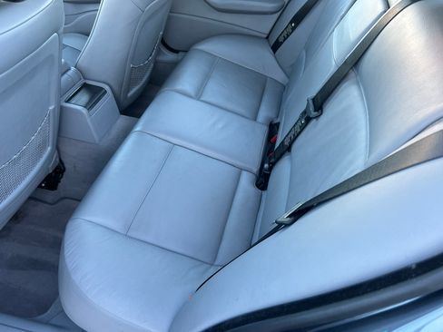Used 2003 BMW 325i image 11