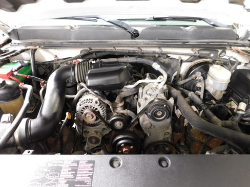 Used 2013 Chevrolet Silverado 1500 W/T image 8