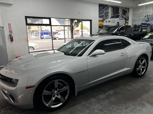 Used 2011 Chevrolet Camaro LT image 8