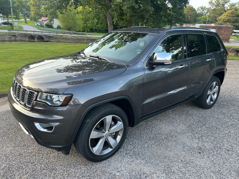 Used 2020 Jeep Grand Cherokee 4WD Limited image 4