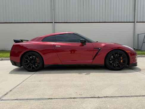 Used 2015 Nissan GT-R Premium AWD/4WD image 63