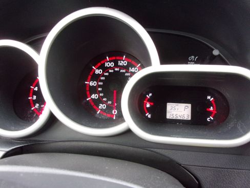 Used 2009 Pontiac Vibe image 12