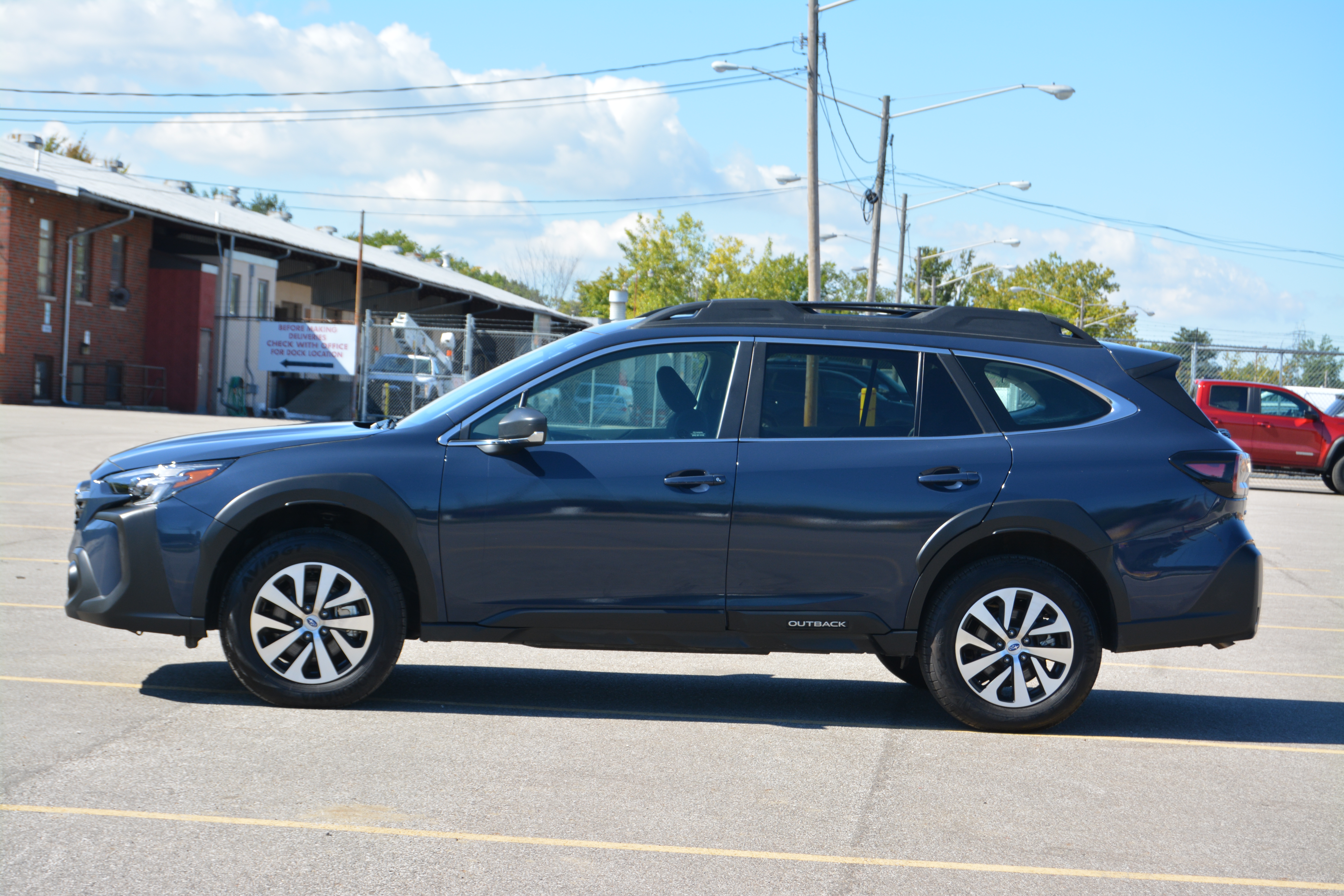 Used 2025 Subaru Outback UNAVAIL AWD/4WD image 4