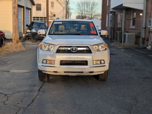 Used 2012 Toyota 4Runner SR5 Premium image 7