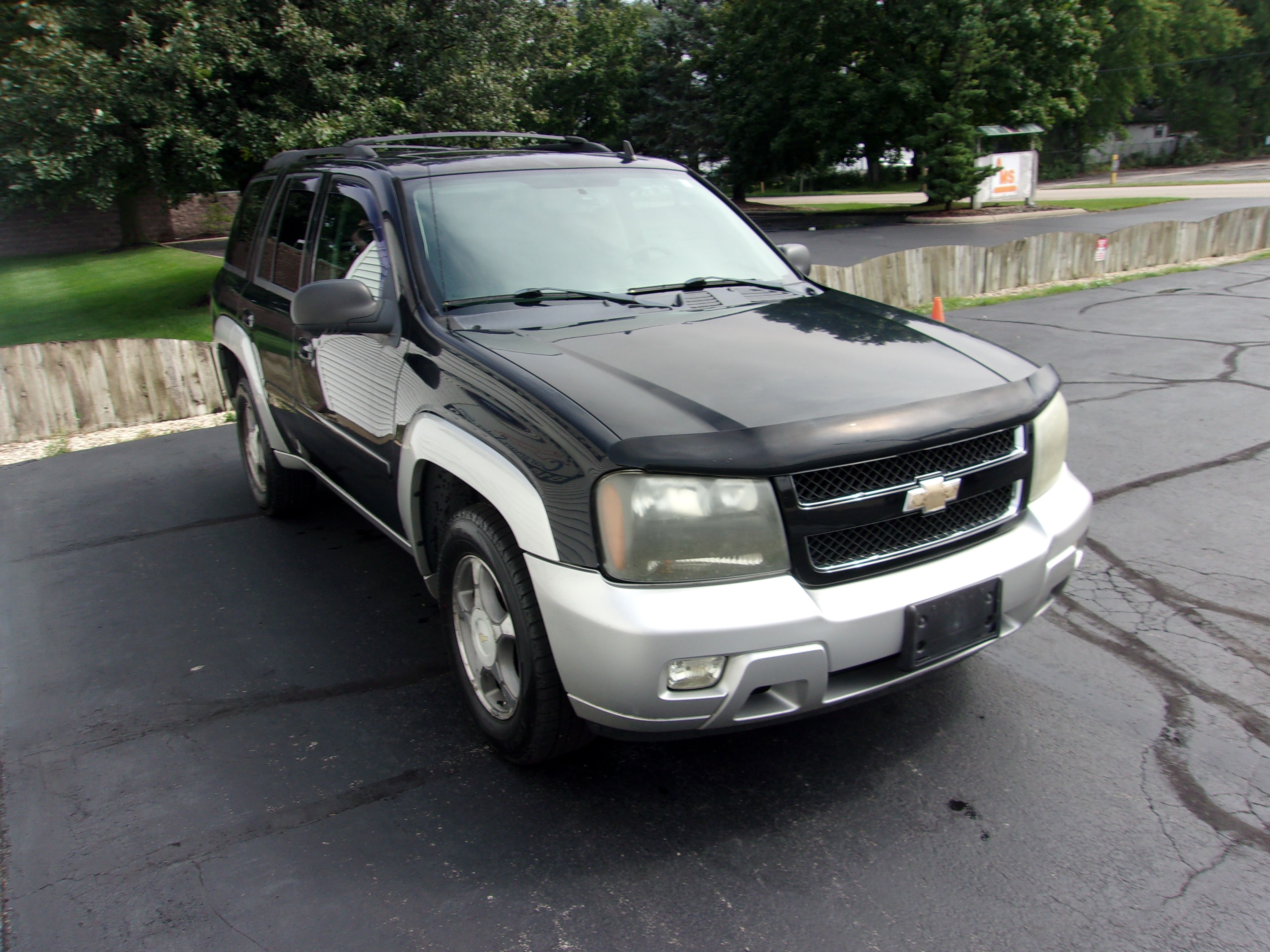 Used 2008 Chevrolet TrailBlazer 4WD LT image 2