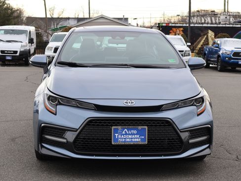 Used 2020 Toyota Corolla XSE image 2