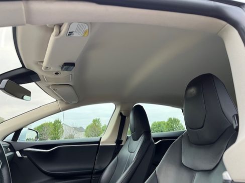 Used 2015 Tesla Model S 60 image 19