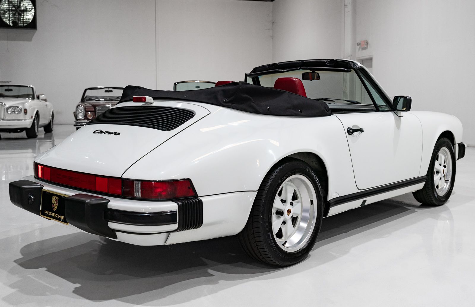 Used 1989 Porsche 911 Carrera Cabriolet RWD image 8