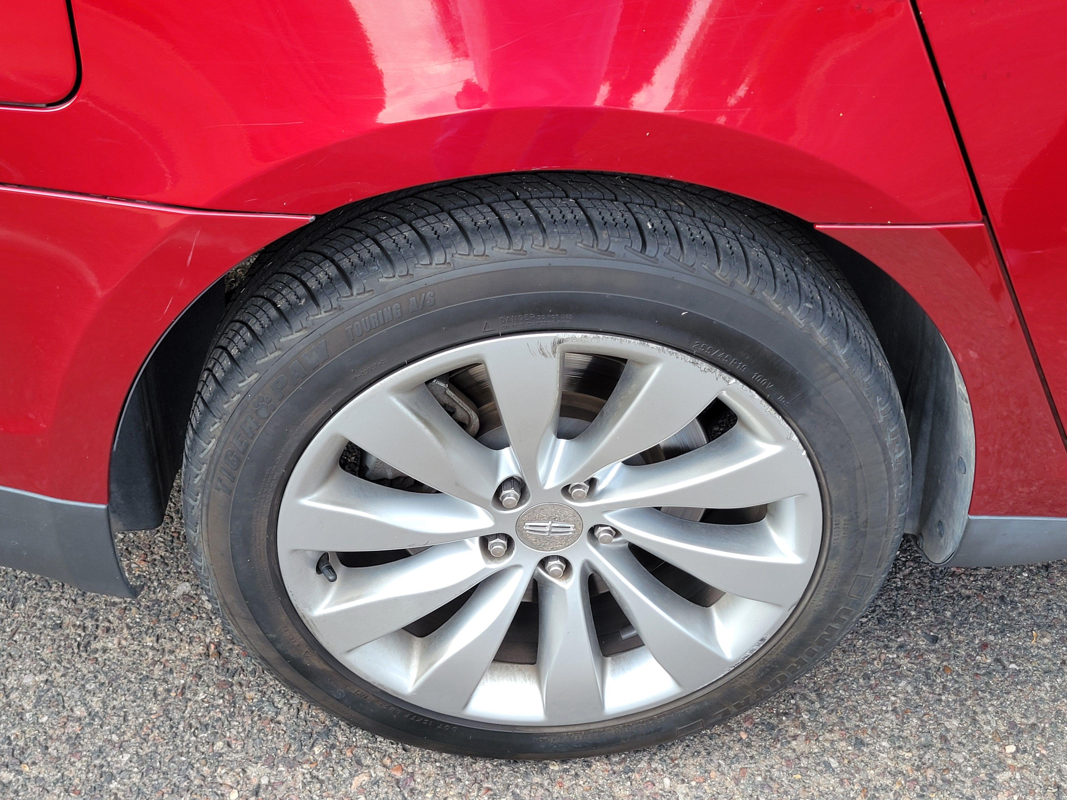 Used 2013 Lincoln MKS w/ Ultimate Package FWD image 16