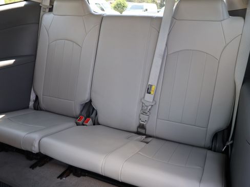 Used 2016 Chevrolet Traverse LTZ image 12