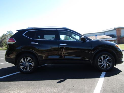 Used 2015 Nissan Rogue SL image 6