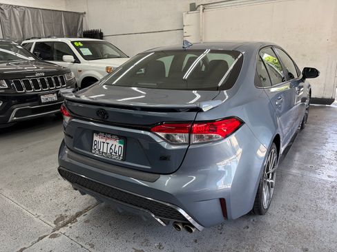 Used 2021 Toyota Corolla SE Sedan w/ Premium Package FWD image 5