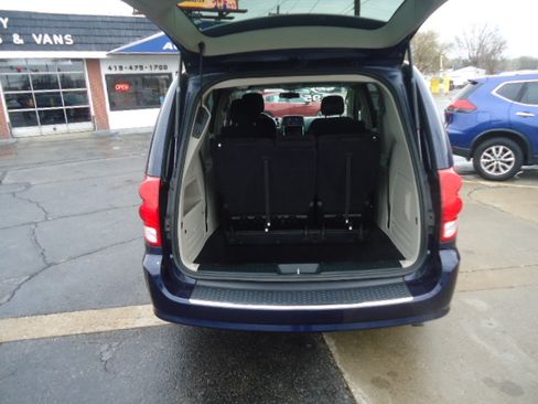 Used 2013 Dodge Grand Caravan Crew image 12