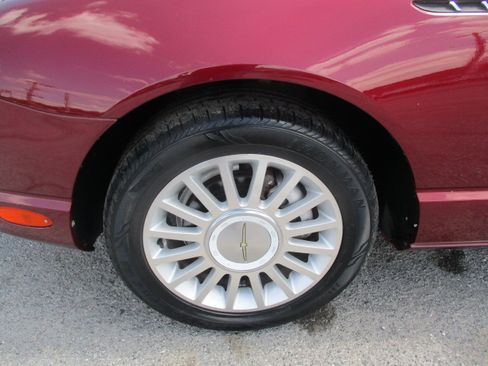 Used 2004 Ford Thunderbird Deluxe RWD image 11