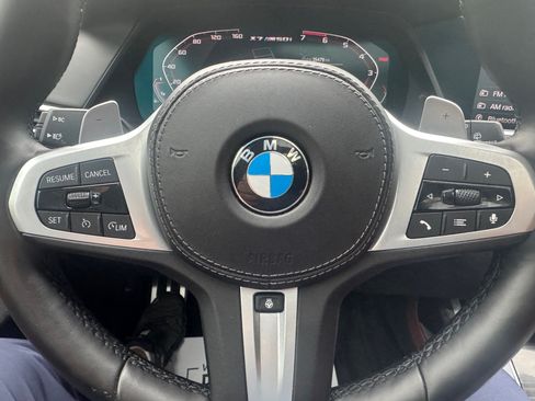 Used 2021 BMW X7 M50i image 18