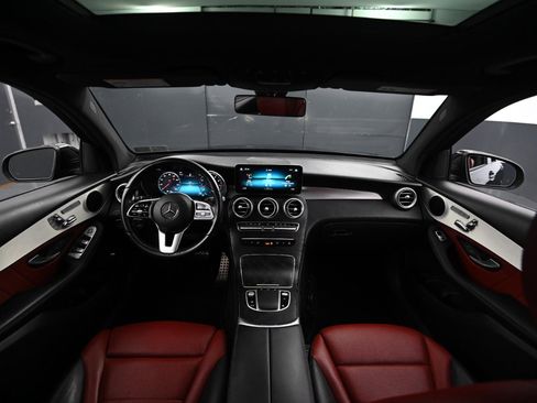 Used 2020 Mercedes-Benz GLC 300 image 18