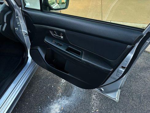 Used 2013 Subaru Impreza 2.0i Sport Premium image 17