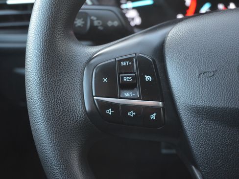 Used 2021 Ford Escape SE image 13