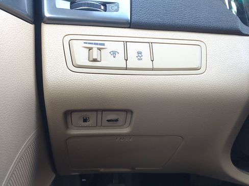 Used 2012 Hyundai Sonata Blue image 24