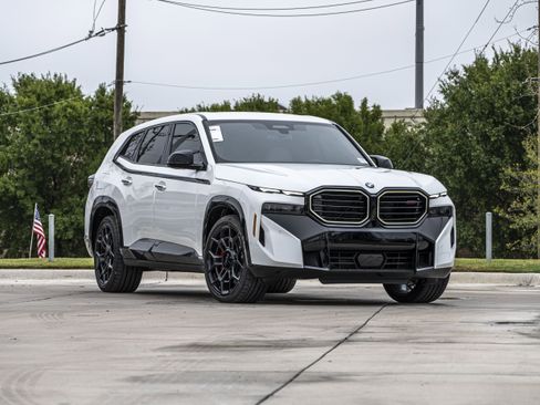 New 2026 BMW XM Label Red image 2