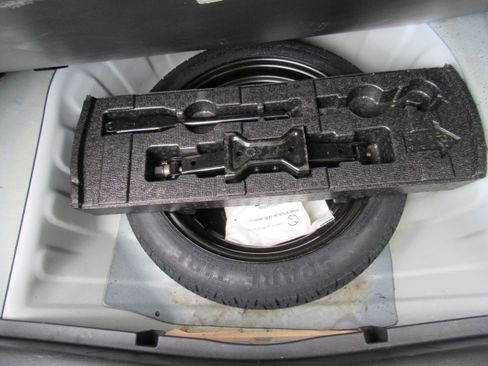 Used 2017 Nissan Altima SR FWD image 23