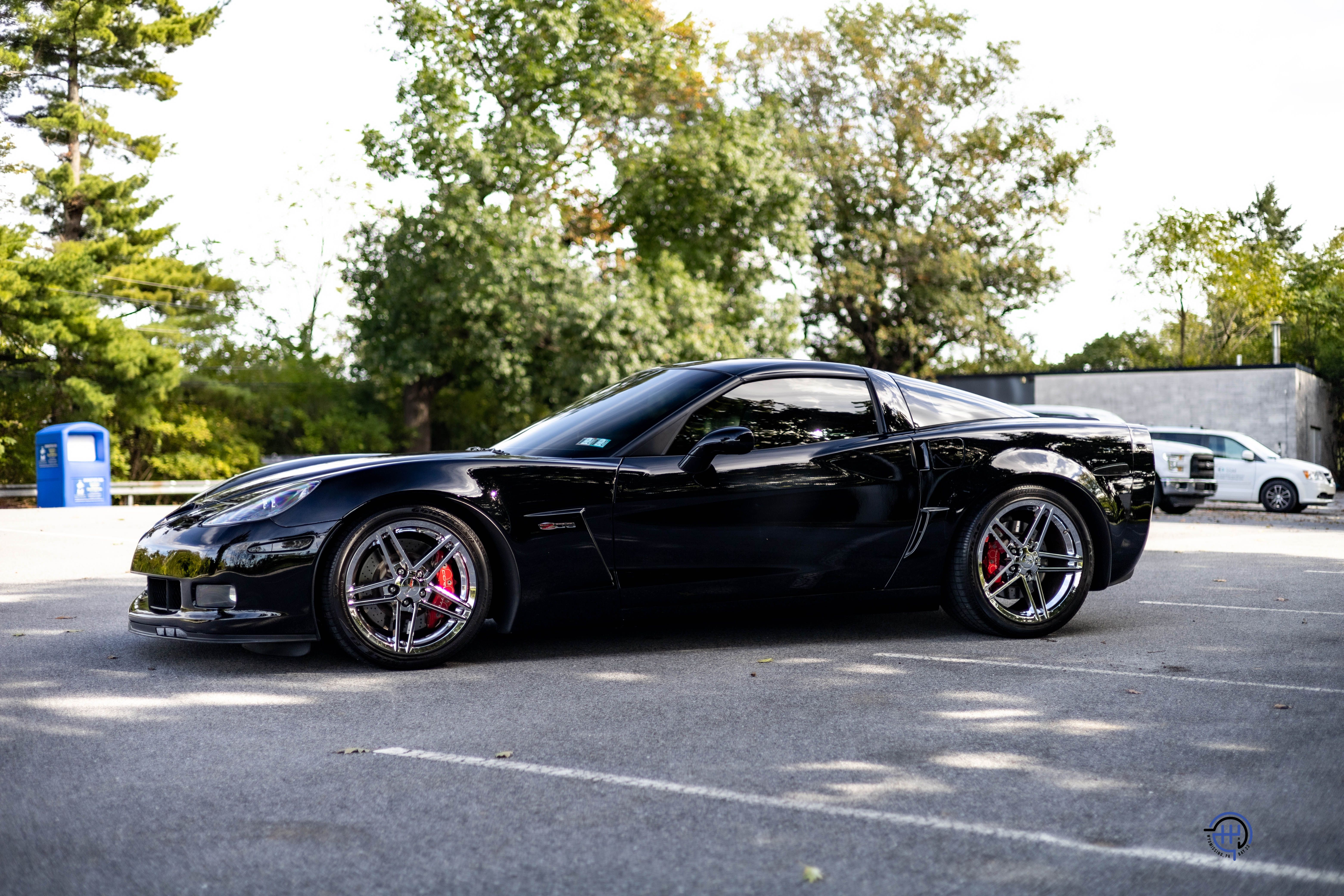 Used 2008 Chevrolet Corvette Z06 Coupe w/ 2LZ RWD image 9