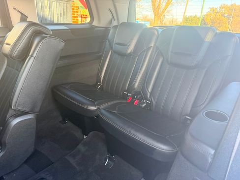 Used 2015 Mercedes-Benz GL 450 image 17
